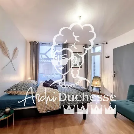 Capucine Elegance Et Confort شقة